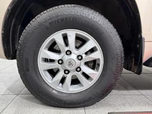 Toyota Land Cruiser 200 4.5D-4D VX - Image 17