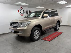 Toyota Land Cruiser 200 4.5D-4D VX - Image 1