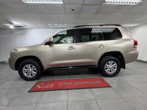 Toyota Land Cruiser 200 4.5D-4D VX - Image 2
