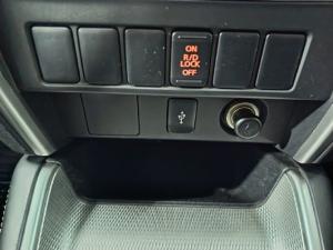 Mitsubishi Triton 2.4DI-D double cab 4x4 Xtreme - Image 15