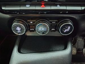 Nissan Magnite 1.0 Visia manual - Image 14