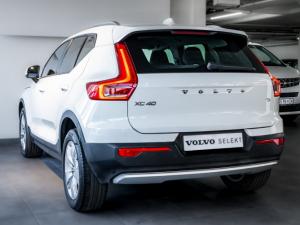 Volvo XC40 T3 Momentum auto - Image 3