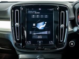 Volvo XC40 T3 Momentum auto - Image 9