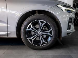 Volvo XC60 B5 Momentum - Image 18