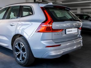 Volvo XC60 B5 Momentum - Image 3