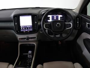 Volvo XC40 B4 Plus Dark - Image 16