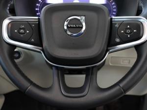 Volvo XC40 B4 Plus Dark - Image 24