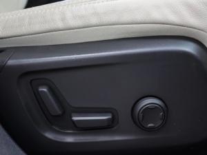 Volvo XC40 B4 Plus Dark - Image 25