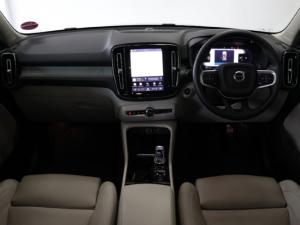 Volvo XC40 B4 Plus Dark - Image 6
