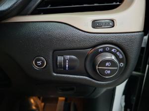 Jeep Cherokee 3.2L Limited - Image 25