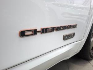 Jeep Cherokee 3.2L Limited - Image 5