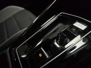 Volkswagen Golf 1.4TSI R-Line Plus - Image 9