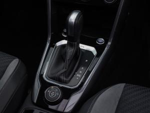 Volkswagen T-Roc 2.0TSI 140kW 4Motion R-Line - Image 25
