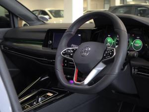 Volkswagen Golf GTI - Image 11