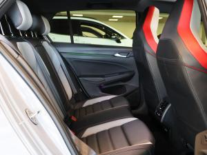 Volkswagen Golf GTI - Image 15