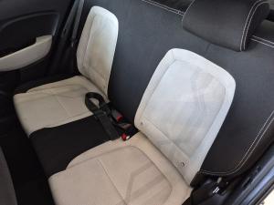 Hyundai Venue 1.2 Premium - Image 23