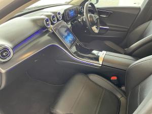Mercedes-Benz C-Class C220d Avantgarde - Image 21