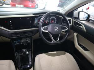 Volkswagen Polo sedan 1.6 Life - Image 12