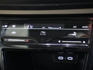 Volkswagen Polo sedan 1.6 Life - Image 16