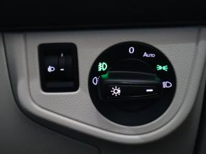 Volkswagen Polo sedan 1.6 Life - Image 23
