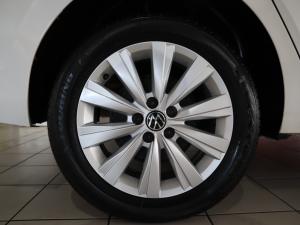 Volkswagen Polo sedan 1.6 Life - Image 27