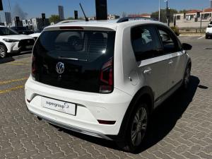 Volkswagen up! cross up! 5-door 1.0 - Image 10