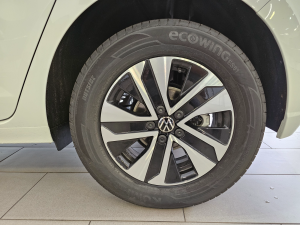 Volkswagen Polo hatch 1.0TSI Life auto - Image 7