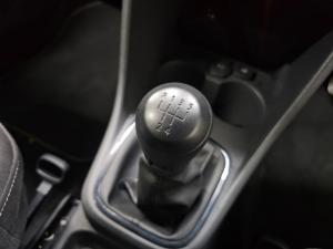 Volkswagen Polo Vivo hatch 1.4 Life - Image 8