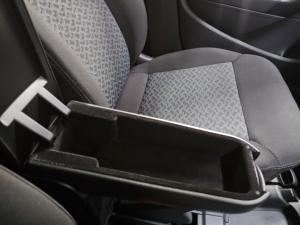 Volkswagen Polo Vivo hatch 1.4 Life - Image 9