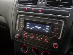 Volkswagen Polo Vivo hatch 1.6 Comfortline auto - Image 7