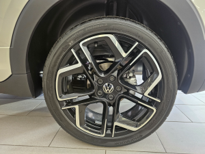 Volkswagen T-Cross 1.0TSI R-Line - Image 4