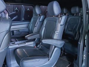 Mercedes-Benz V-Class V300d Exclusive - Image 10