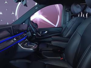 Mercedes-Benz V-Class V300d Exclusive - Image 14