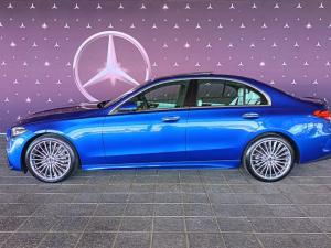 Mercedes-Benz C-Class C200 Avantgarde - Image 4