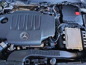 Mercedes-Benz GLA GLA200d Progressive - Image 10