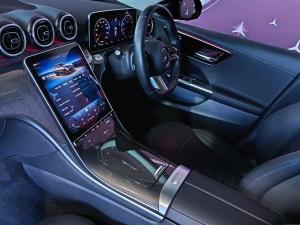 Mercedes-Benz C-Class C200 AMG Line - Image 12