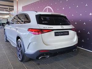Mercedes-Benz GLC GLC220d 4Matic Avantgarde - Image 5