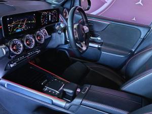 Mercedes-Benz GLB GLB250 AMG Line - Image 15