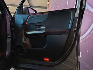 Mercedes-Benz GLB GLB250 AMG Line - Image 9