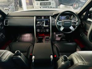 Land Rover Discovery D300 R-Dynamic HSE - Image 3