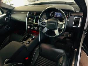Land Rover Discovery D300 R-Dynamic HSE - Image 4