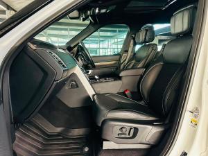 Land Rover Discovery D300 R-Dynamic HSE - Image 5