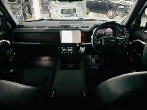 Land Rover Defender 110 D350 X-Dynamic HSE - Image 3