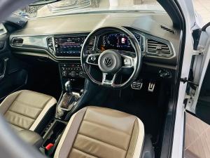 Volkswagen T-Roc 2.0TSI 140kW 4Motion R-Line - Image 4