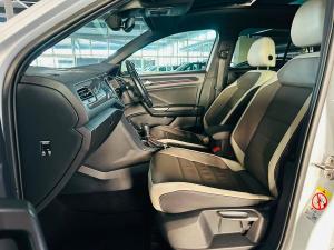 Volkswagen T-Roc 2.0TSI 140kW 4Motion R-Line - Image 5