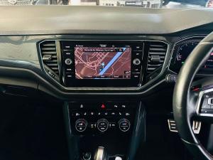 Volkswagen T-Roc 2.0TSI 140kW 4Motion R-Line - Image 9