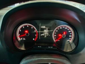 Volkswagen Polo Vivo hatch 1.4 Life - Image 7