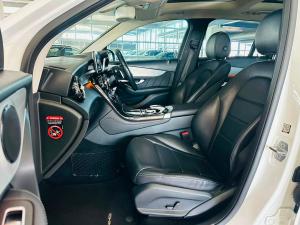 Mercedes-Benz GLC GLC250d 4Matic AMG Line - Image 5