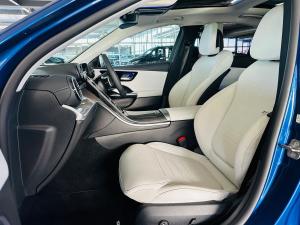 Mercedes-Benz C-Class C200 Avantgarde - Image 5