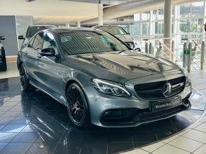 Mercedes-Benz C-Class C63 S - Image 11